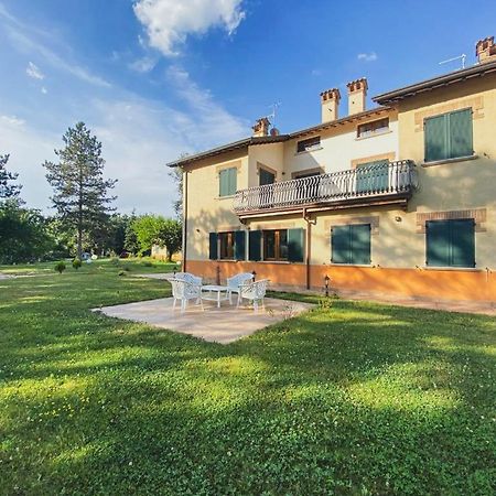Villa Tadina Gualdo Tadino Extérieur photo