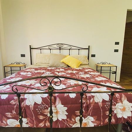 Villa Tadina Gualdo Tadino Extérieur photo